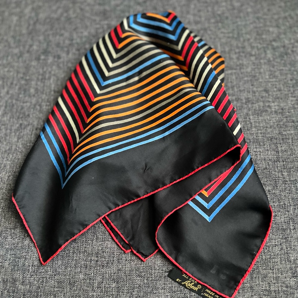Asher’s 100% silk scarf 🌹🌷💐🌾